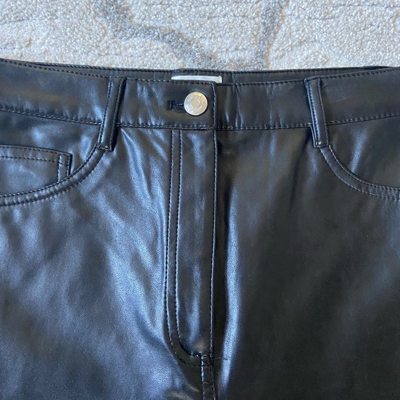 Wilfred Free // High-Waisted Vegan Leather Pants // Size 4 // Black - Picture 5 of 9